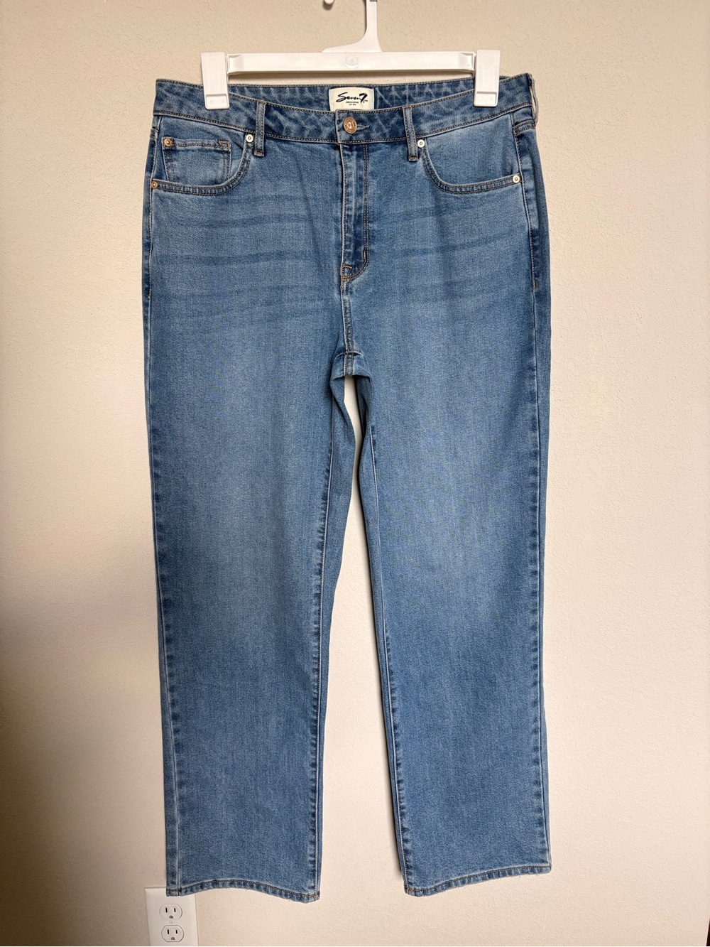 Seven7 Women's Loose straight high rise Blue Denim Jeans size 10